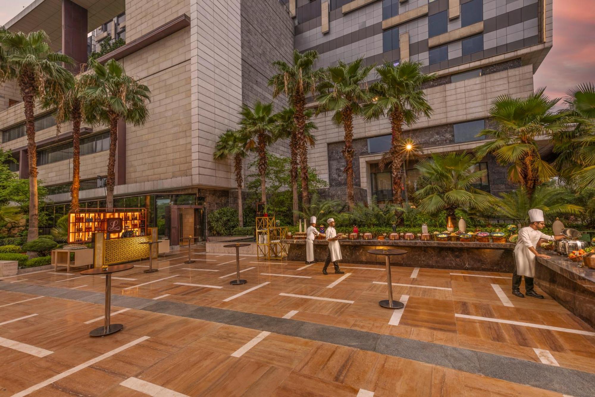 The Leela Ambience Convention Hotel Delhi New Delhi Exterior foto The Park, Hyderabad