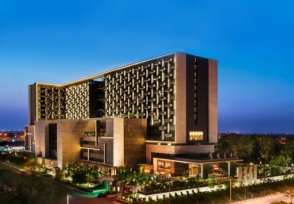 The Leela Ambience Convention Hotel Delhi New Delhi Exterior foto The St. Regis Mumbai